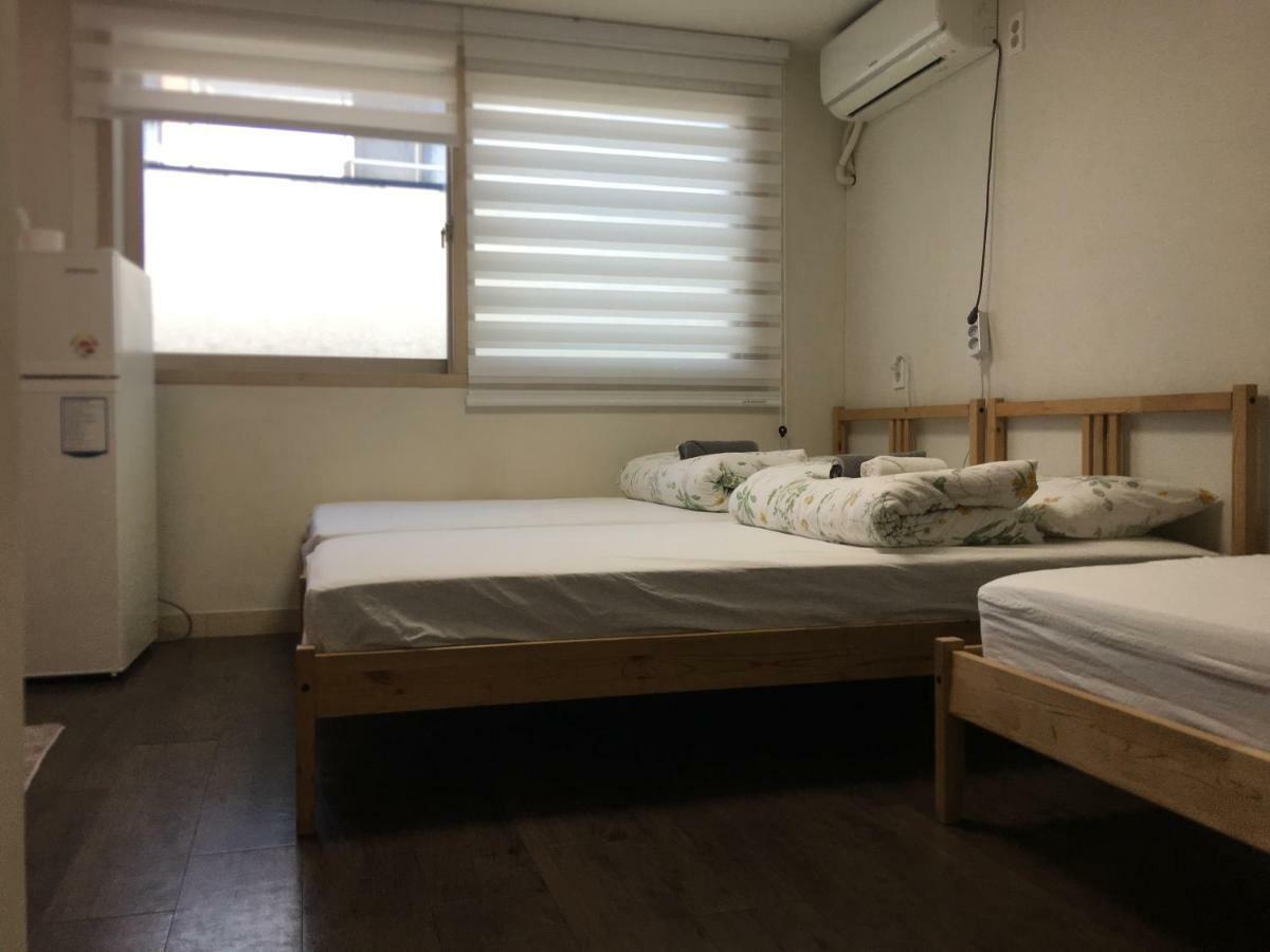 Hongdae Pencil Guesthouse Seoul Eksteriør billede